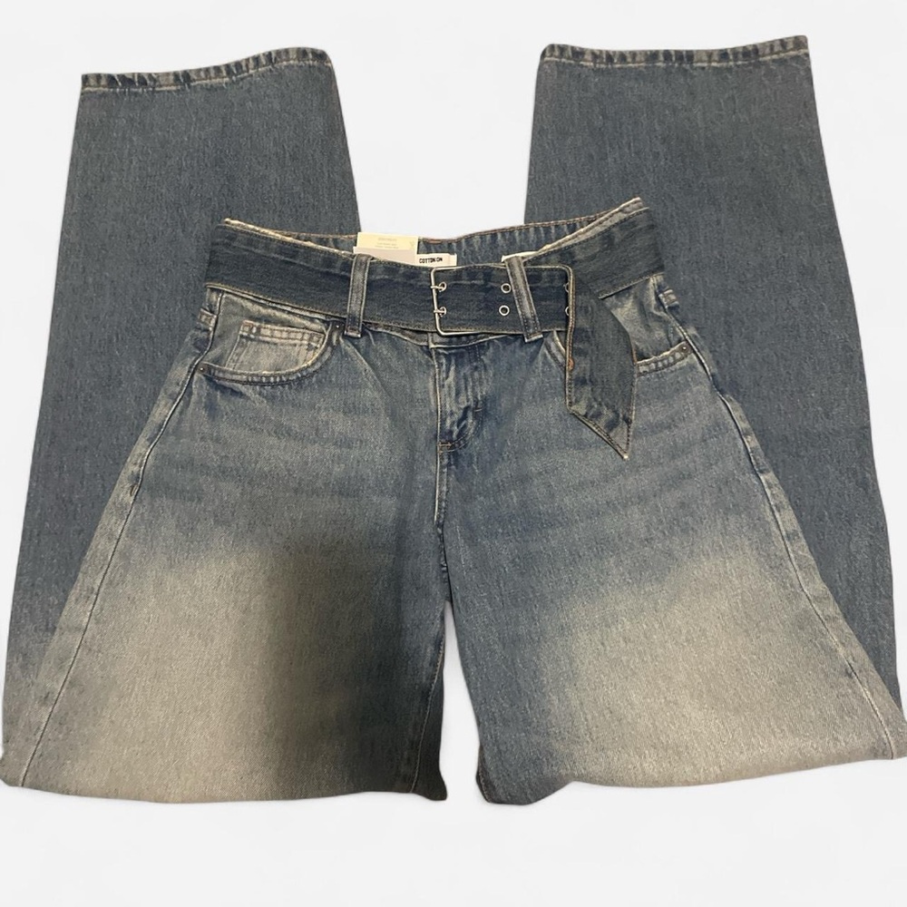 Stylish Blue Barrel-Leg Jeans